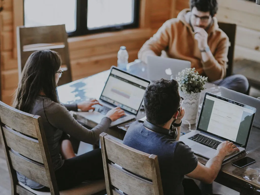 Tim GebrakUMKM strategi digital marketing